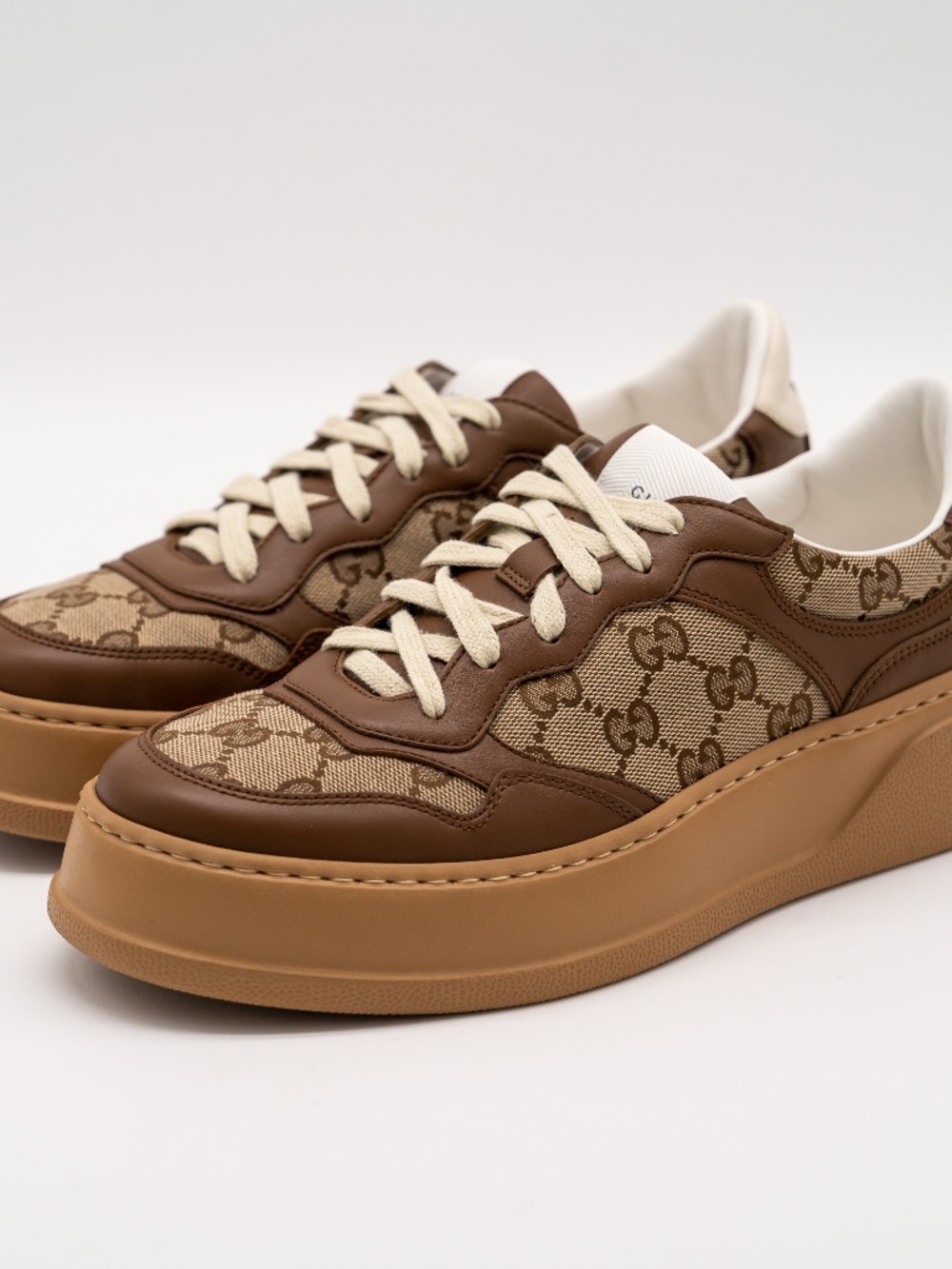 Gucci Women's Sneakers Chunky B GG Logo Brown Canvas Leather size 40eu 10 US